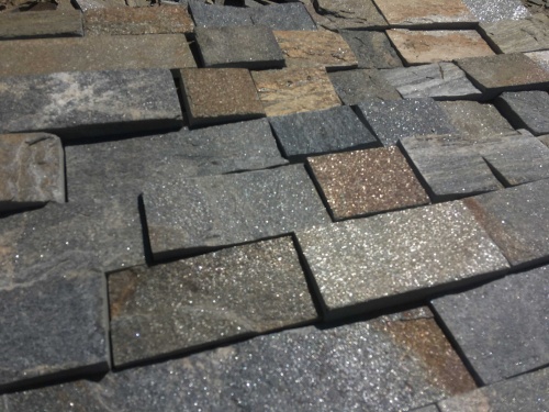 Плитка пилёная златолит Уральский для цоколя, отмостки купить в Республике Ингушетия