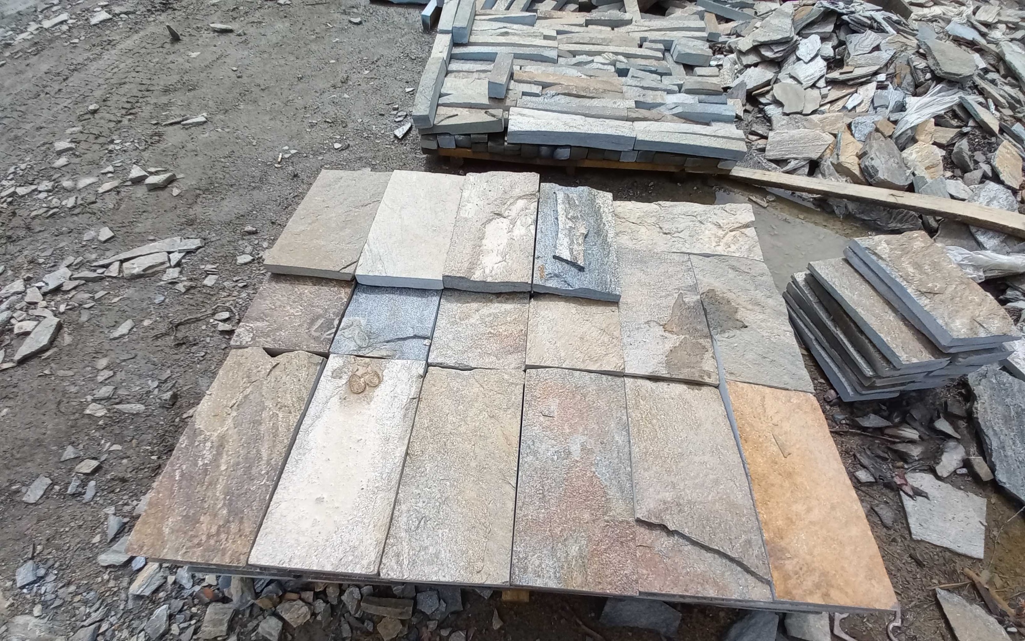 Плитка пилёная златолит Уральский для фасада купить в Республике Ингушетия